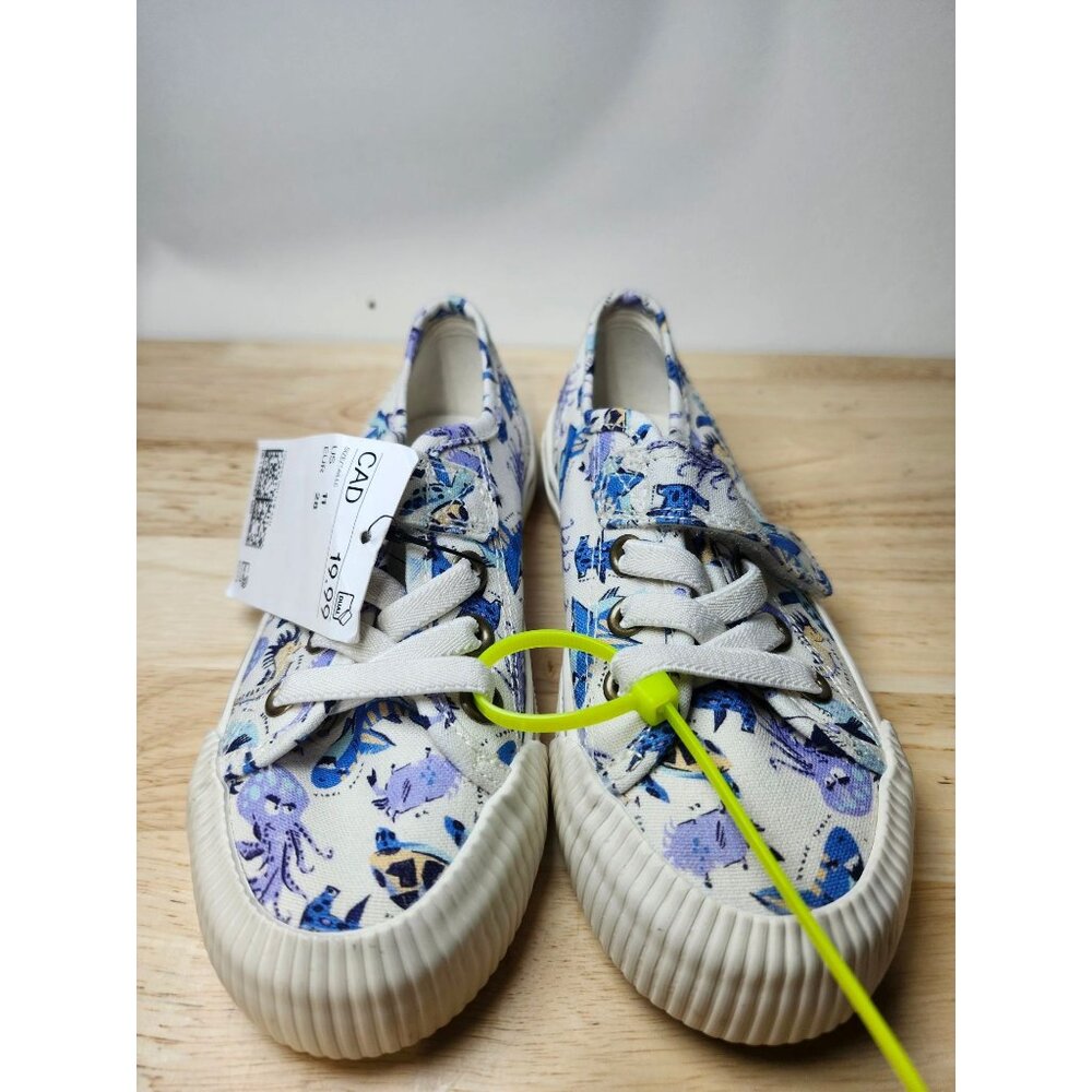 Kids Canvas Sneakers with Blue Sea Creature Print